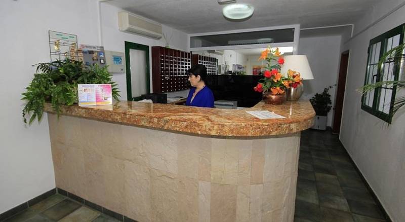 Apartamentos Acuario Sol