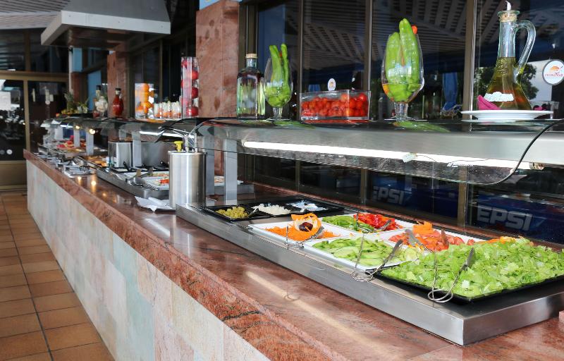 Apartamentos Colina Mar