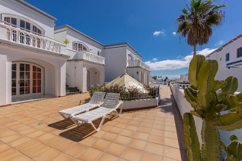 Apartamentos Corona Mar