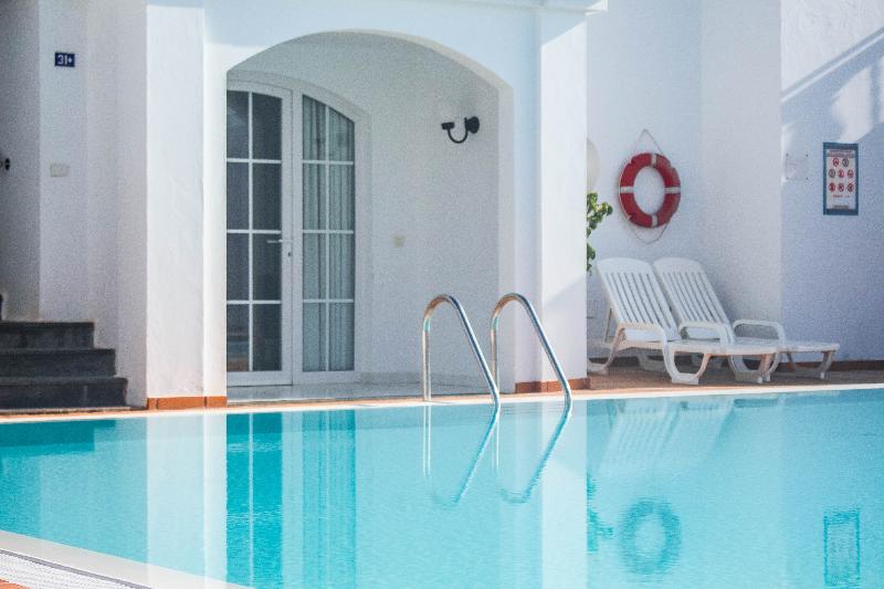 Apartamentos Corona Mar