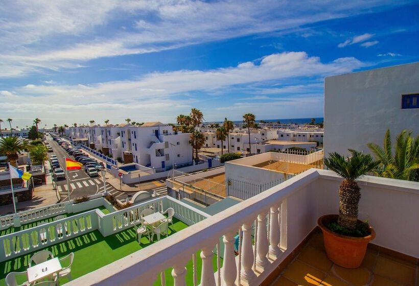 Apartamentos Corona Mar