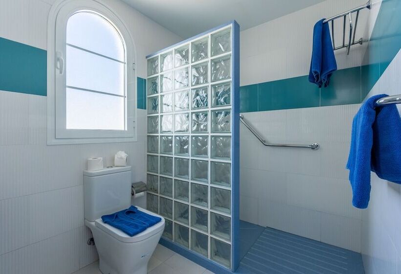 Apartamentos Corona Mar