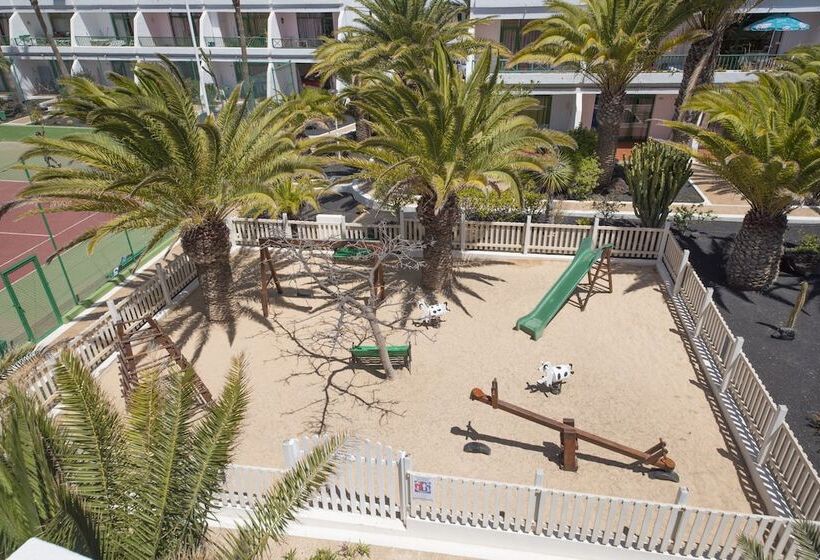 Apartamentos La Peñita