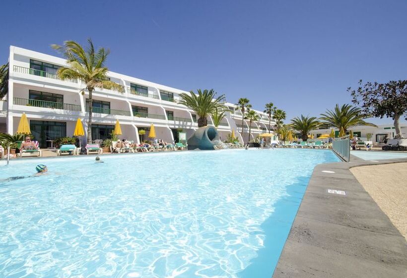 Apartamentos La Peñita