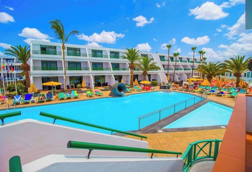 Apartamentos La Peñita