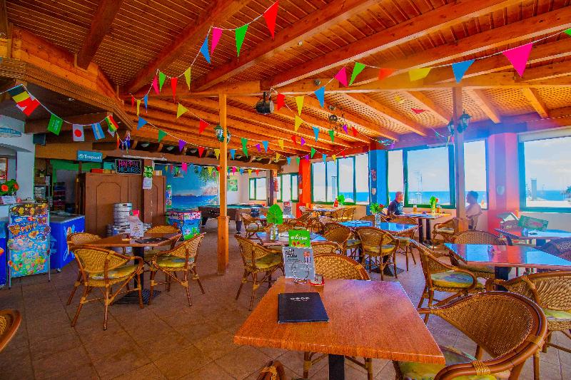 Apartamentos La Peñita