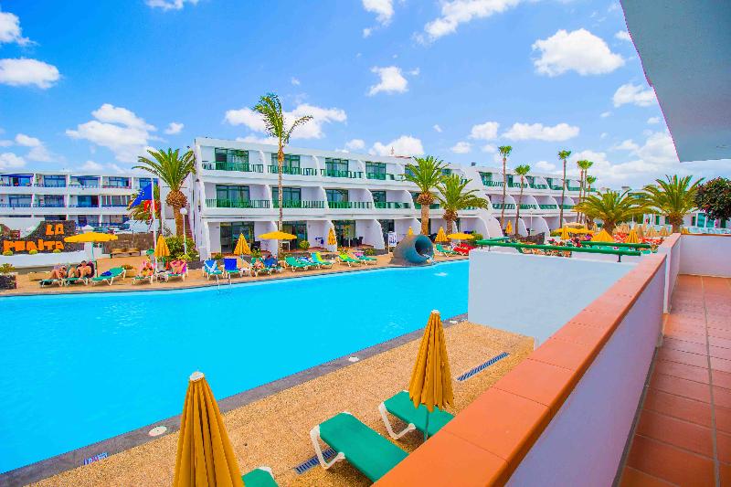 Apartamentos La Peñita