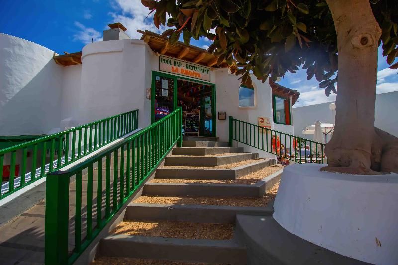 Apartamentos La Peñita