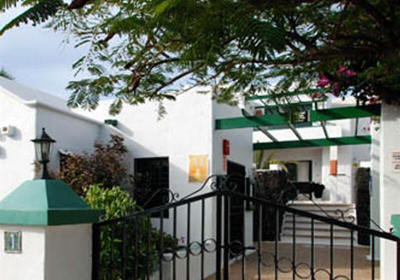 Apartamentos Las Acacias