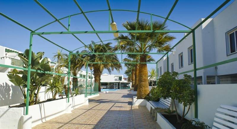 Apartamentos Los Gracioseros