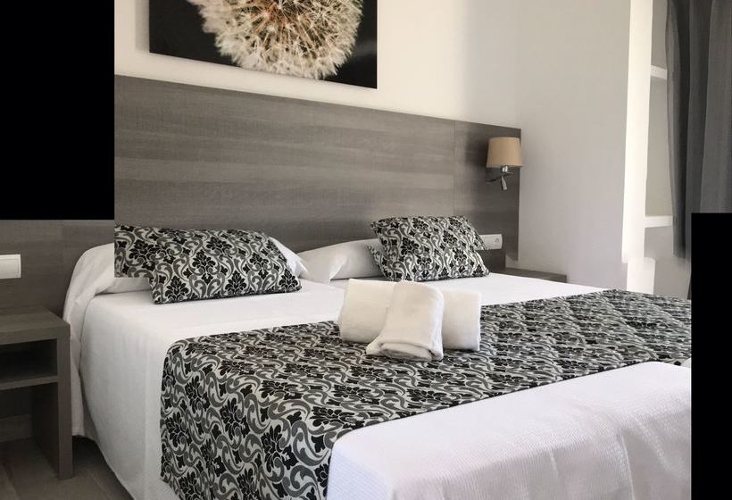 Apartamentos Playa Ferrera