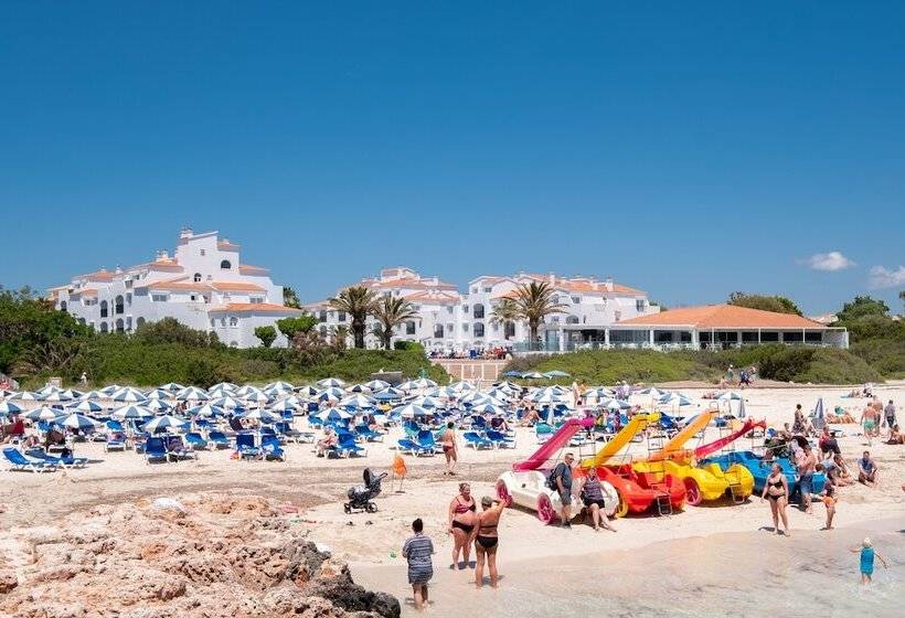 Fergus Style Carema Beach