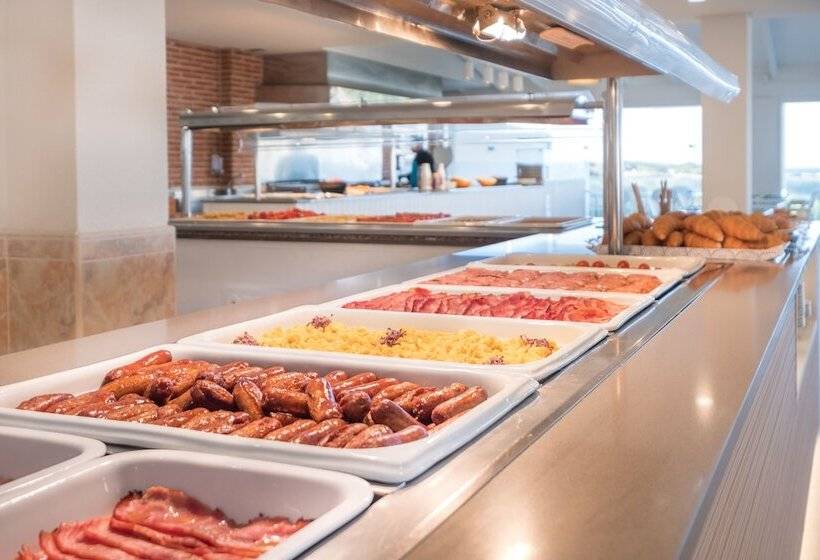 Fergus Style Carema Beach