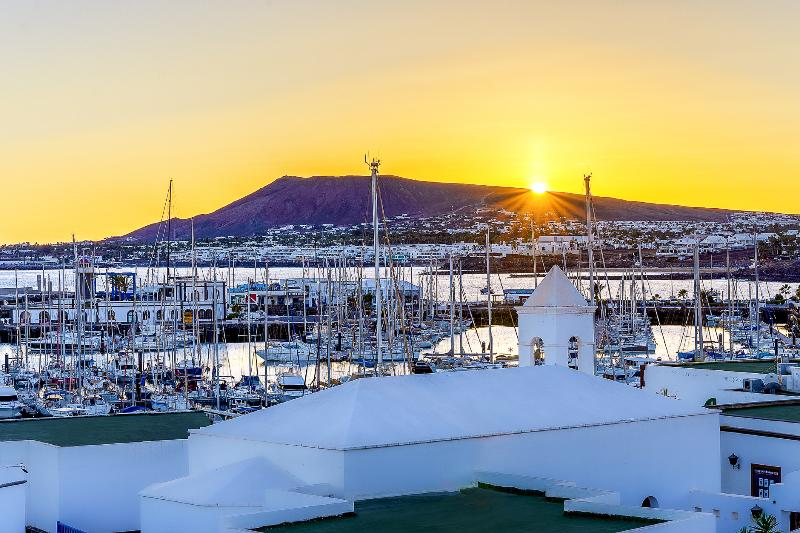 Cordial Marina Blanca