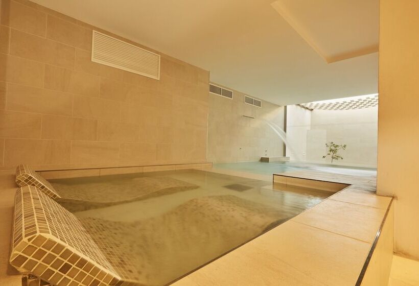 Ebano Hotel Apartments & Spa