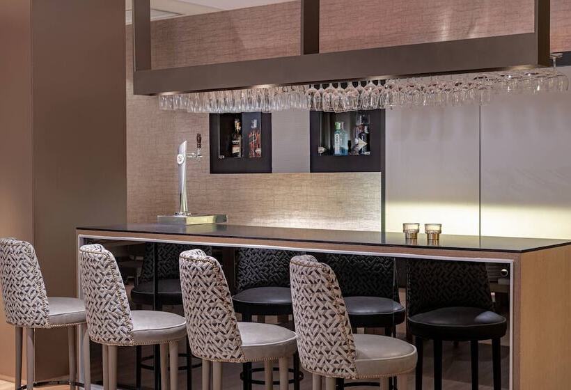 Ac Hotel San Sebastián De Los Reyes By Marriott