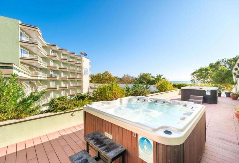 هتل Agua Beach  Adults Only