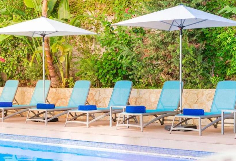 هتل Agua Beach  Adults Only