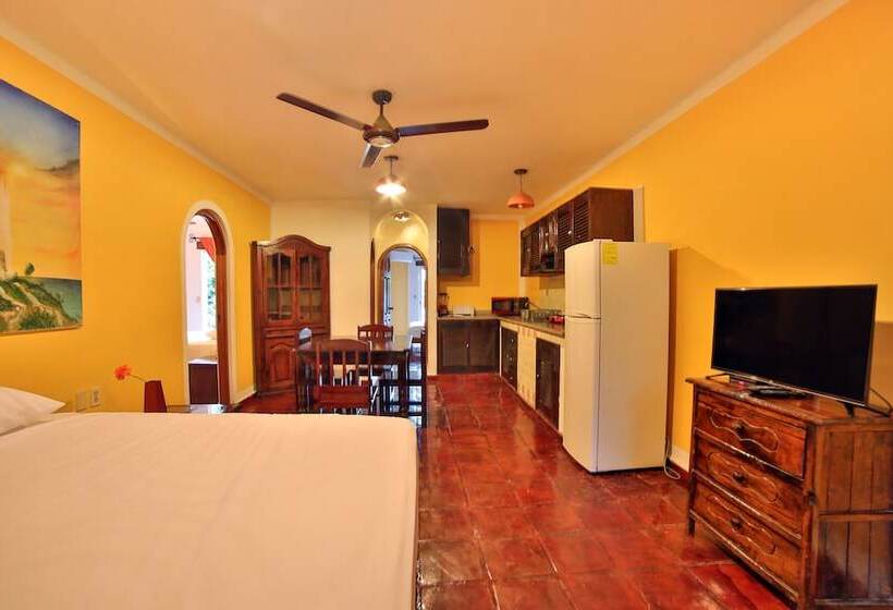 Alma y Mar Hotel & Suites