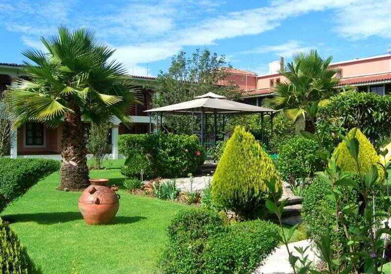 Отель Arrecife De Coral