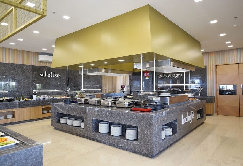 בית מלון כפרי Astir Beach