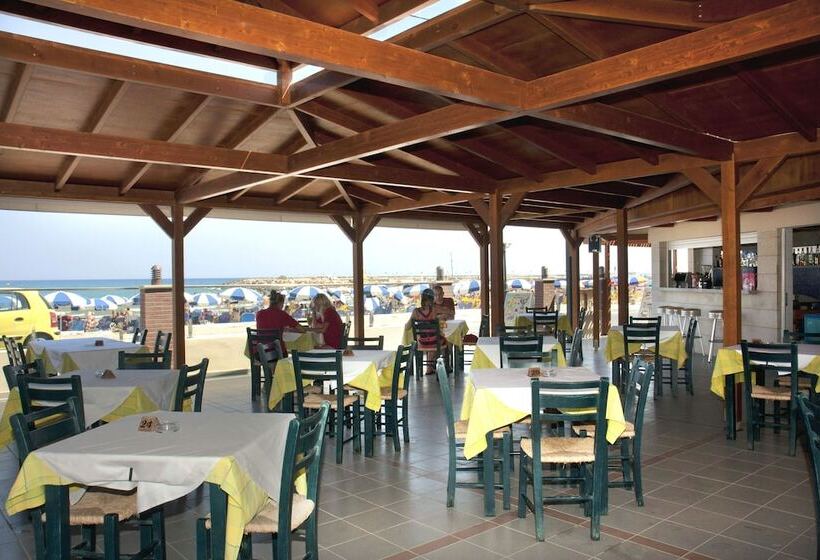 Отель Astir Beach