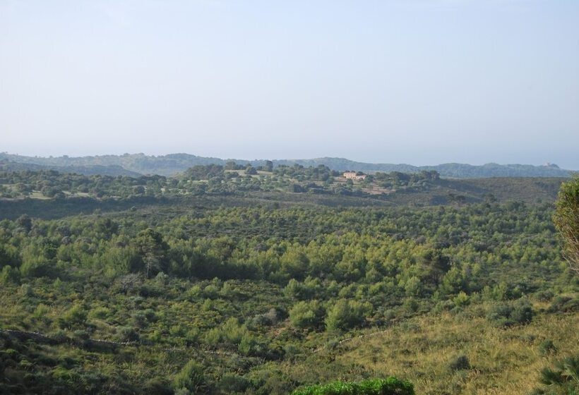 Отель Can Moragues