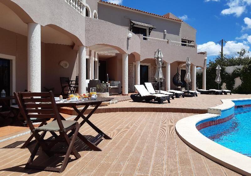 호텔 Casa Rosa Montes