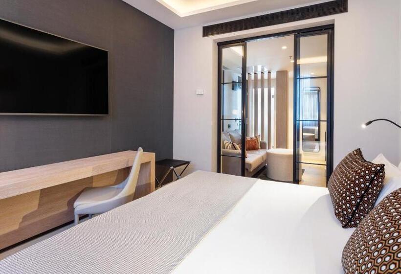 هتل Catalonia Goya