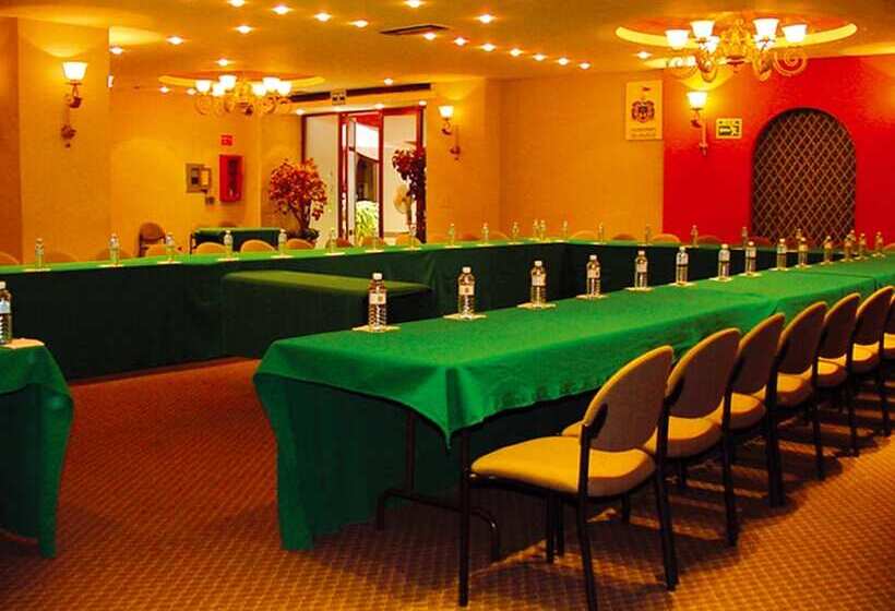 Отель Cervantes