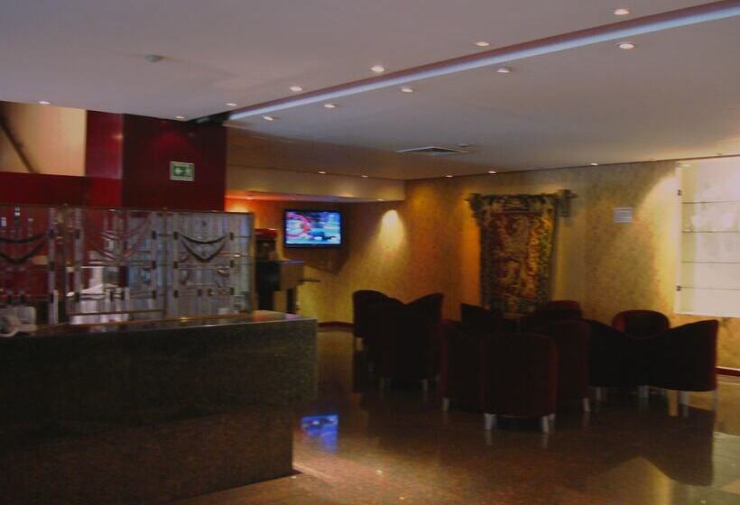 Отель Cervantes