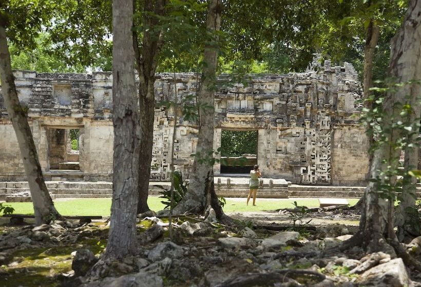 هتل Villas Chicanna