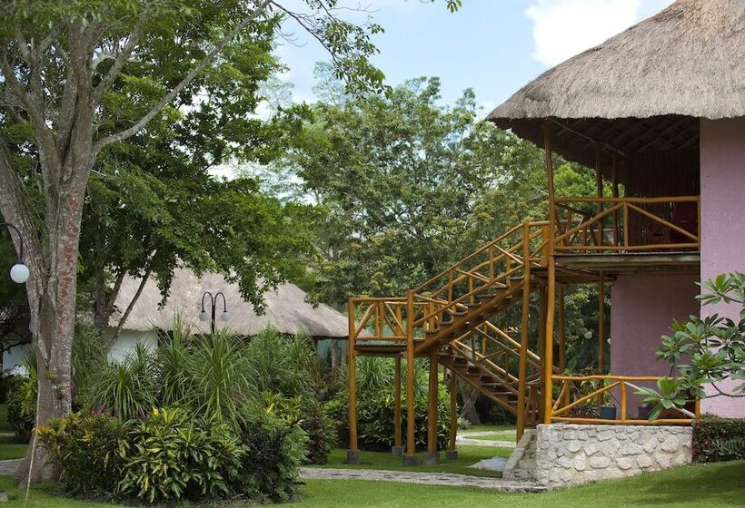 هتل Villas Chicanna