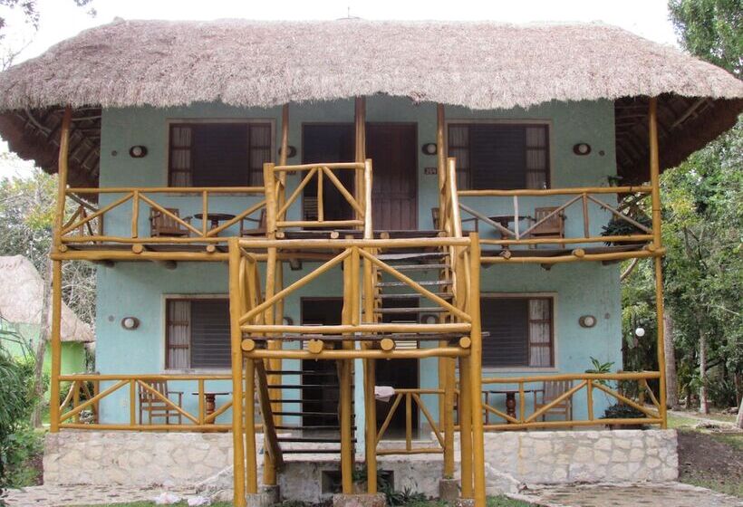 هتل Villas Chicanna