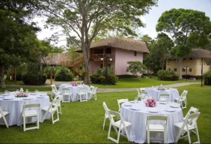 هتل Villas Chicanna