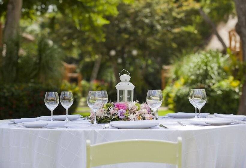 هتل Villas Chicanna