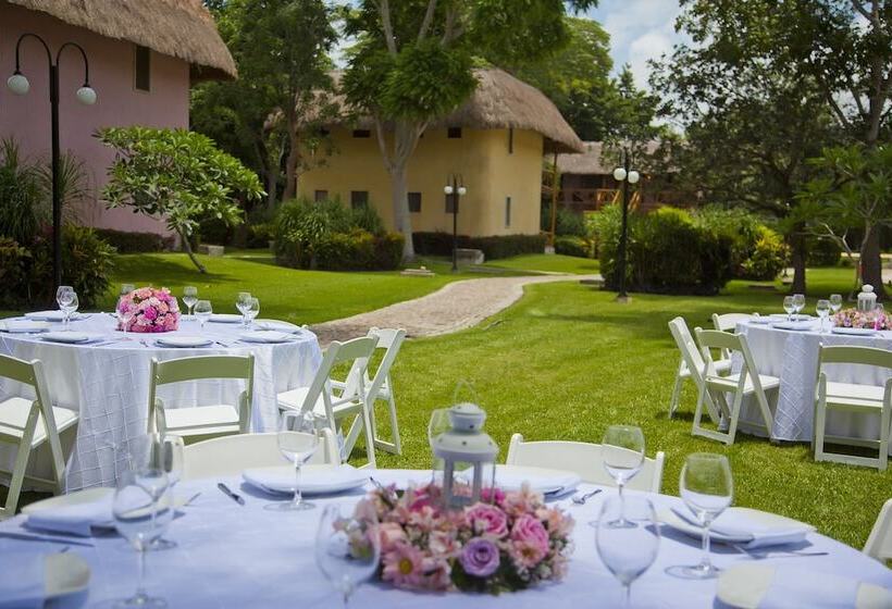 هتل Villas Chicanna