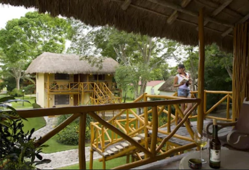 هتل Villas Chicanna