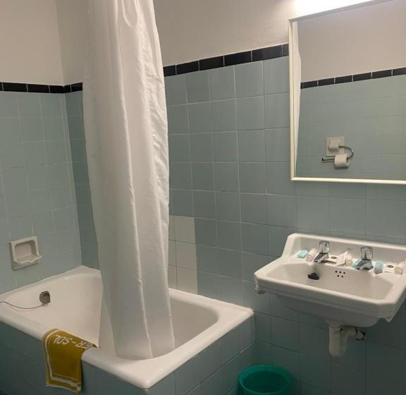 בית מלון כפרי Clipper Affiliated By Fergus Youth Recommended