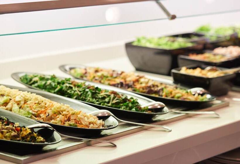 酒店 Club Del Sol Resort & Spa