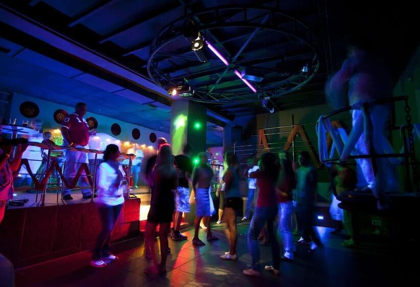 Club Paradiso Hotel & Resort