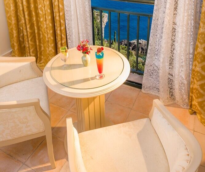 Paleo Artnouveau Hotel   Adults Only