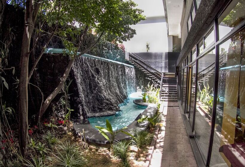 ホテル El Diplomatico