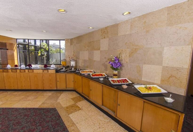 ホテル El Diplomatico