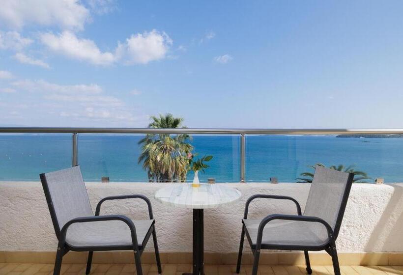 ホテル Elea Beach