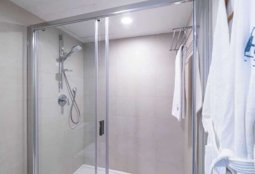 ホテル Eurostars Zona Rosa Suites