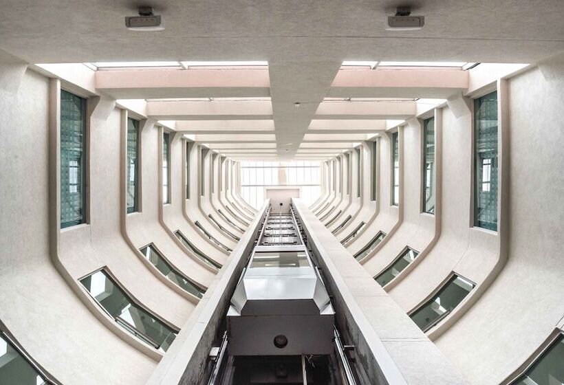 ホテル Eurostars Zona Rosa Suites