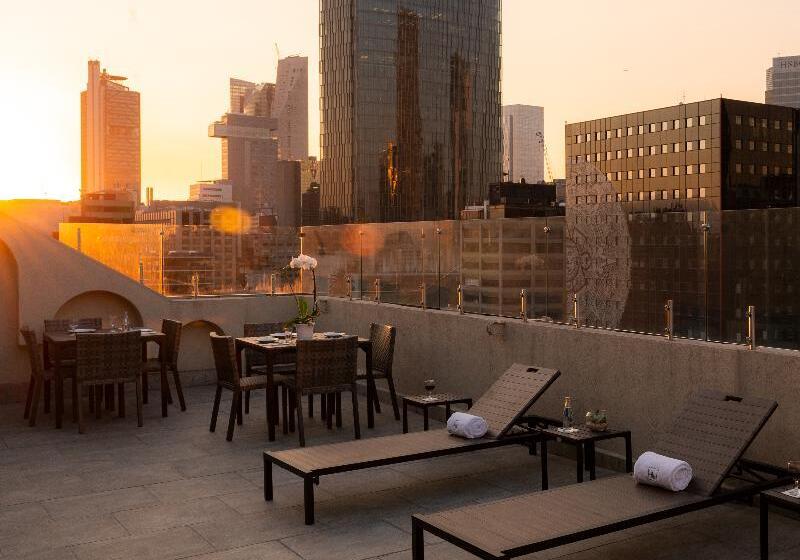 ホテル Eurostars Zona Rosa Suites