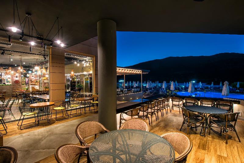 فندق Fodele Beach Water Park Resort