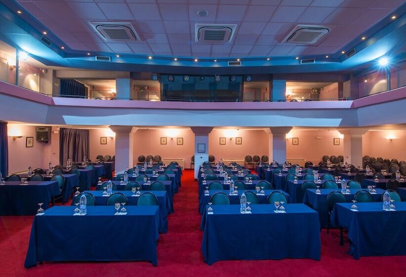 فندق Fodele Beach Water Park Resort